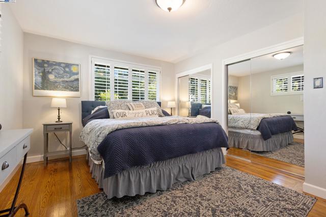 166 Ramona Rd, Danville CA: https://media.crmls.org/mediaz/6f7dafef-95a8-4b05-8f69-33bddd8ac257.jpg