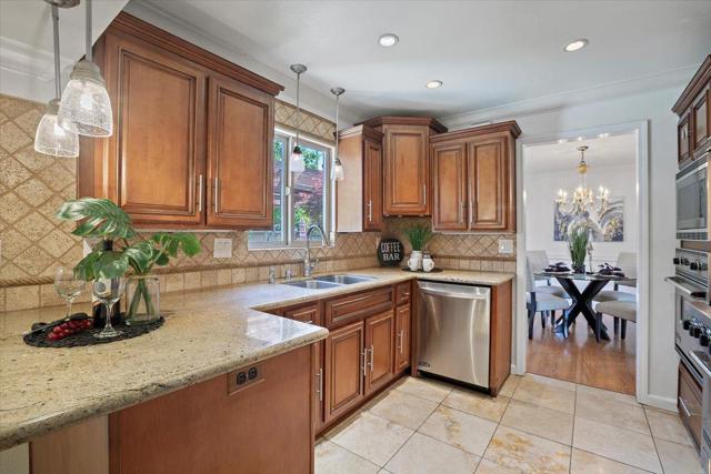 2875 Stevenson Street, Santa Clara CA: https://media.crmls.org/mediaz/6f7f52b8-126f-4b87-a979-9a651caa8c6f.jpg