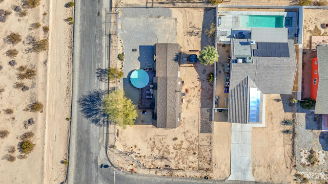 71915 Samarkand Drive, 29 Palms CA: https://media.crmls.org/mediaz/6f80993b-b255-4343-9c37-f5d3233ca291.jpg