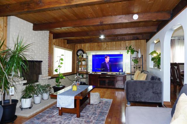 3474 Pine Creek, San Jose CA: https://media.crmls.org/mediaz/6f82195e-ba4f-452f-b949-8a6458e2598b.jpg