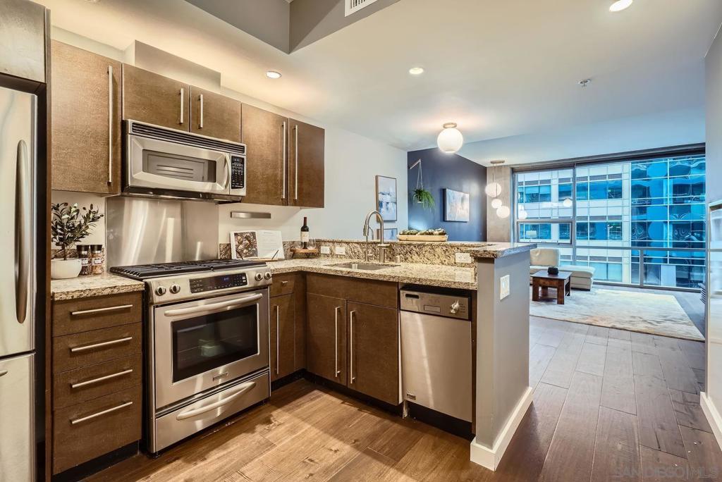 321 10th Ave - photo 9