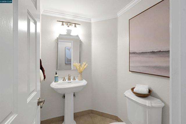405 Triomphe Ct, Danville CA: https://media.crmls.org/mediaz/6f8293af-c872-4547-830f-70e818931c44.jpg