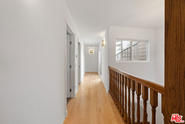 7412 Denrock Avenue, Los Angeles CA: https://media.crmls.org/mediaz/6f85215b-2614-4f68-9666-4acc71e66498.jpg