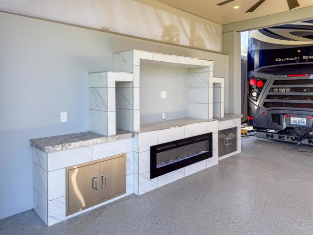 80394 Avenue 48, Indio CA: https://media.crmls.org/mediaz/6f8536a1-71b0-4a22-a2dd-7d95bf752a91.jpg