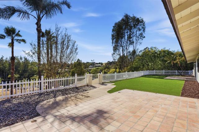 Detail Gallery Image 39 of 46 For 358 Spanish Spur, Fallbrook,  CA 92028 - 3 Beds | 2 Baths