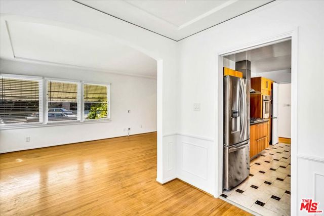 4026 McLaughlin Avenue photo 8
