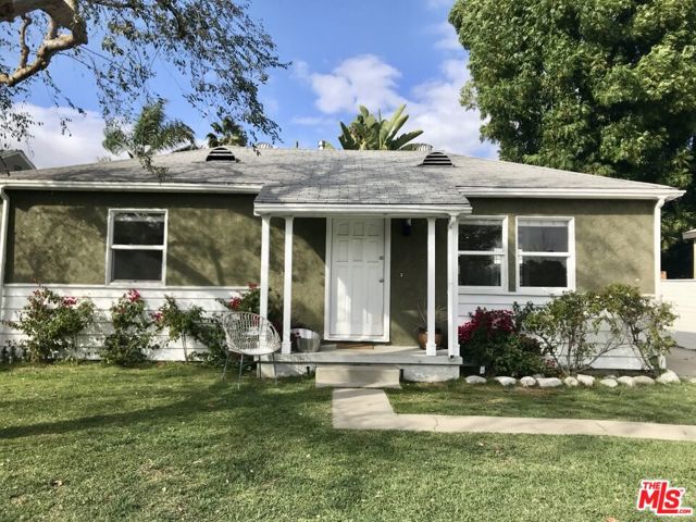 15227 Valleyheart Drive, Sherman Oaks CA: https://media.crmls.org/mediaz/6f85de39-5e84-4f91-8763-2695d6af448b.jpg