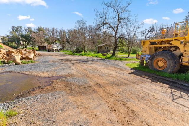 10264 Combie Road,  CA: https://media.crmls.org/mediaz/6f868b7e-7f1a-48f9-a3bb-c4ac173d812b.jpg