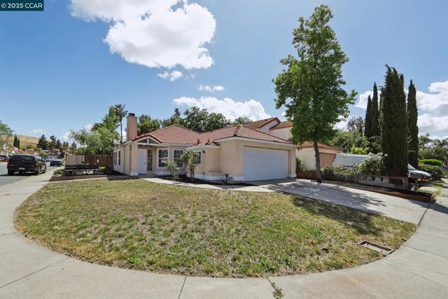4464 Pampas Cir, Antioch CA: https://media.crmls.org/mediaz/6f872f58-970c-4d78-bcd9-47c21ff42f13.jpg