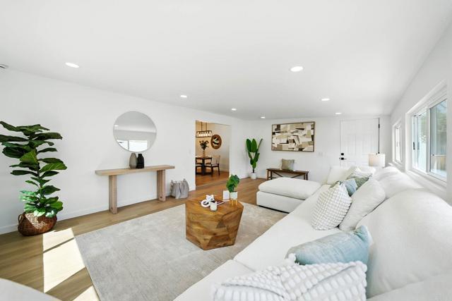 Detail Gallery Image 12 of 24 For 305 Spruce St, Chula Vista,  CA 91911 - 5 Beds | 2/1 Baths