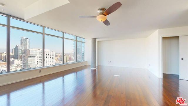1155 S Grand Avenue, Los Angeles CA: https://media.crmls.org/mediaz/6f88a251-0075-4ebc-9da7-ce5d25061b4c.jpg