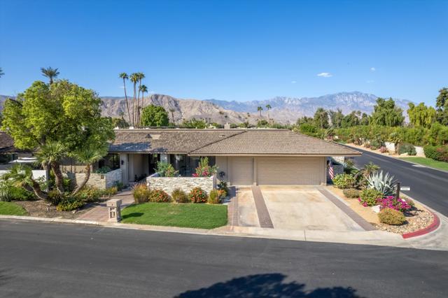 12 Whittier Court, Rancho Mirage CA: https://media.crmls.org/mediaz/6f88ecf8-ab9a-4b05-bda4-429b17c47a0f.jpg