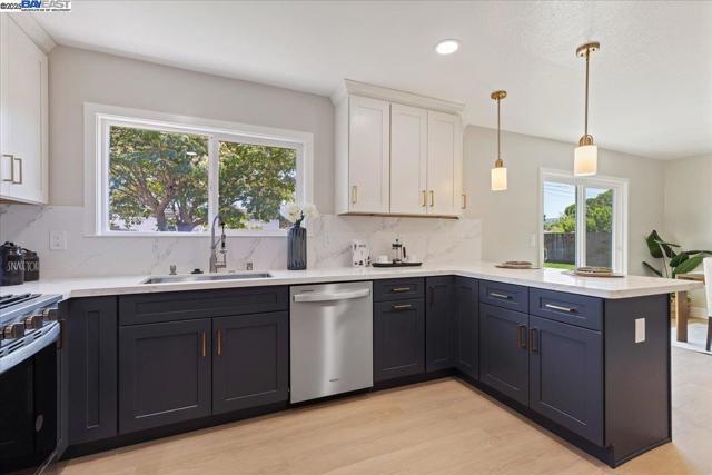 7718 Millbrook Ave, Dublin CA: https://media.crmls.org/mediaz/6f891db7-a282-4af6-bb9a-56be74767f99.jpg