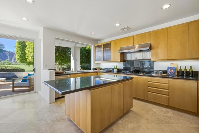 79855 Sandia, La Quinta CA: https://media.crmls.org/mediaz/6f893c4e-6c04-4b3d-8301-3c8b12f191c8.jpg