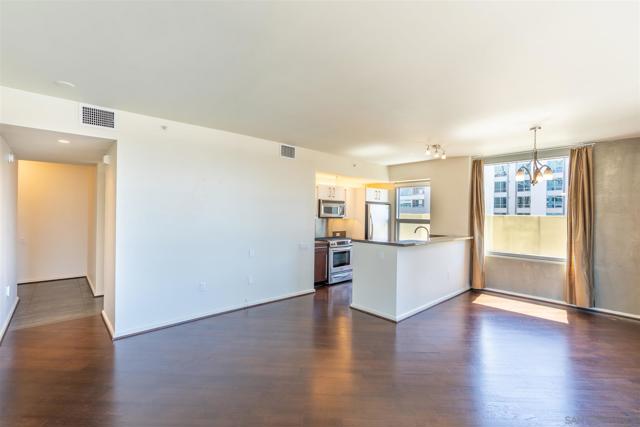 321 10th ave, San Diego CA: https://media.crmls.org/mediaz/6f8977d0-d563-4c4c-a1dd-e632907e7528.jpg