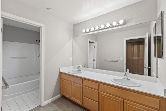271 Washington Drive, Brentwood CA: https://media.crmls.org/mediaz/6f898e89-450e-418c-9e3d-f7badd6203c7.jpg