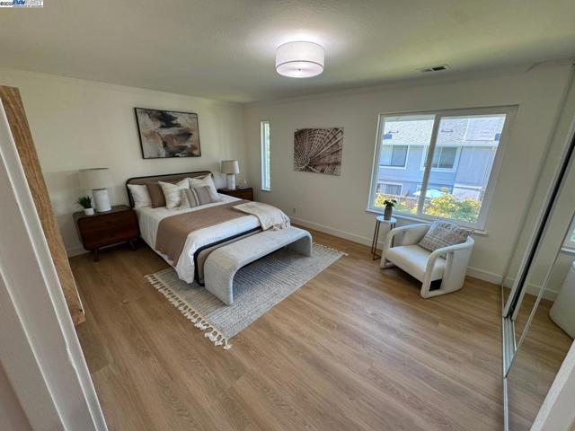 373 Pantano Circle, Pacheco CA: https://media.crmls.org/mediaz/6f8a6506-f407-44ed-983a-84207f7a86f1.jpg