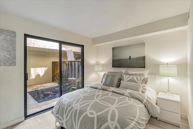 4074 Farm Hill Boulevard, Redwood City CA: https://media.crmls.org/mediaz/6f8be755-b62d-4b4b-a231-4f5035f71a4e.jpg