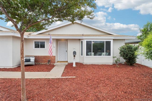 1422 Thermal Ave, San Diego CA: https://media.crmls.org/mediaz/6f8c041b-da66-4e81-9893-3aadcc9575ec.jpg