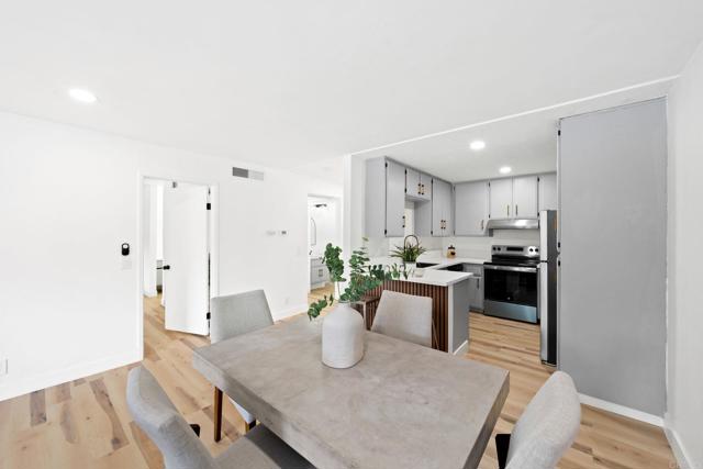 10350 Caminito Cuervo, San Diego CA: https://media.crmls.org/mediaz/6f8d5cd2-9788-41af-a99d-43d7adebade5.jpg