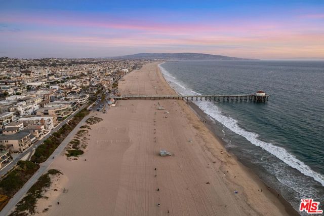 224 18th Street, Manhattan Beach, California 90266, 6 Bedrooms Bedrooms, ,4 BathroomsBathrooms,Residential,Sold,18th,24437787