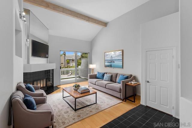8585 Via Mallorca, La Jolla CA: https://media.crmls.org/mediaz/6f8e7b5a-18f9-4245-bcf7-7486e66ee03e.jpg