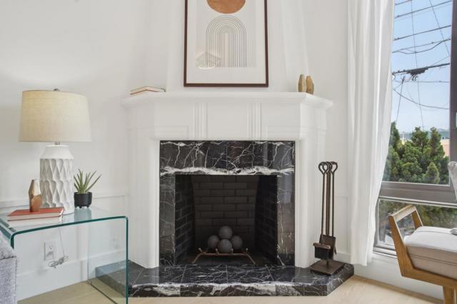 2183 45th Avenue, San Francisco CA: https://media.crmls.org/mediaz/6f8f36b8-820a-40d9-a8fe-8631da29163d.jpg