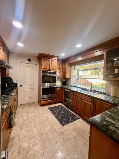 7290 Orchard Drive, Gilroy CA: https://media.crmls.org/mediaz/6f8fb77e-98fb-4810-9622-6f6bbaac5947.jpg