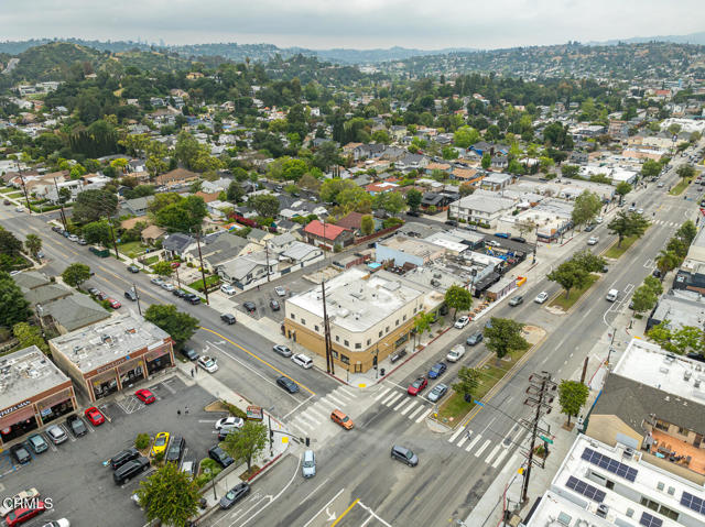 Image 34 of 26 For 1620 Colorado Boulevard
