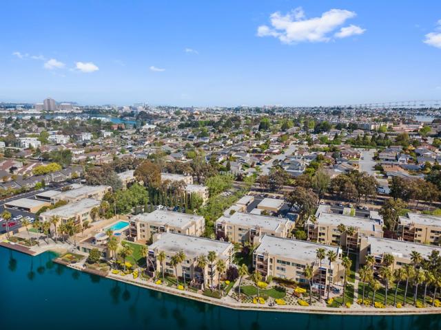 918 Beach Park Boulevard, Foster City CA: https://media.crmls.org/mediaz/6f905ca8-66c1-4d9f-ae4d-642ad6c9ccc6.jpg