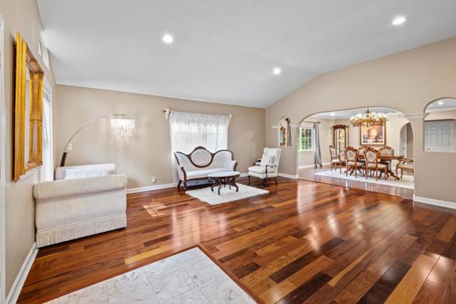 17480 Hoot Owl Way, Morgan Hill CA: https://media.crmls.org/mediaz/6f9070b9-6439-4d45-9bcb-6cb17011305a.jpg
