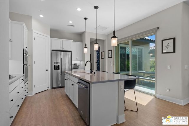 17 Cork Tree, Rancho Mirage CA: https://media.crmls.org/mediaz/6f911120-d678-464f-8e96-bcac20399573.jpg