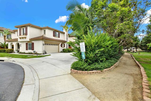 7301 Seafarer Pl, Carlsbad CA: https://media.crmls.org/mediaz/6f912429-ef8d-477b-877b-5212a4bbc04f.jpg
