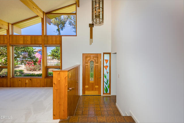 6860 Worth Way, Camarillo CA: https://media.crmls.org/mediaz/6f91ef30-bb63-48ec-8278-efa9f5c409d1.jpg