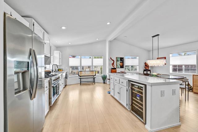 6503 Friendly Place, Carlsbad CA: https://media.crmls.org/mediaz/6f925e1f-f95c-49bb-93af-f8b175431306.jpg