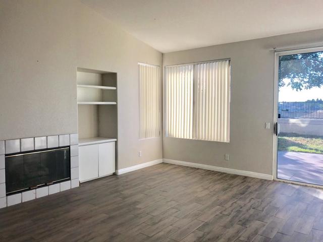 1105 Camino Biscay, Chula Vista CA: https://media.crmls.org/mediaz/6f926758-20a1-4fec-910f-d47da77943f7.jpg