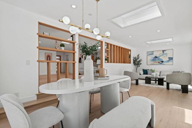 2049 Santa Cruz Avenue, Menlo Park CA: https://media.crmls.org/mediaz/6f92a586-fe53-4f11-b68e-82bdcd293138.jpg