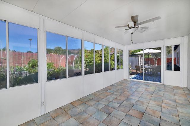 12835 Reo Real Dr, Poway CA: https://media.crmls.org/mediaz/6f9316e8-69ea-4bde-b9e8-ece1f5fe2531.jpg