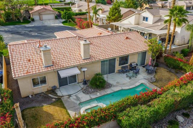 79030 Ladera Drive, La Quinta CA: https://media.crmls.org/mediaz/6f939521-e7f1-4de7-a811-c5d86062838a.jpg