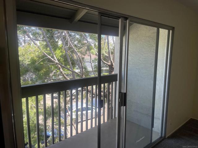 3282 Berger Avenue, San Diego CA: https://media.crmls.org/mediaz/6f95edf7-a888-4e4f-9588-4f07b5220786.jpg