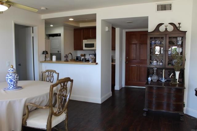 Detail Gallery Image 7 of 26 For 2910 Elm Tree Ct, Spring Valley,  CA 91978 - 2 Beds | 2 Baths