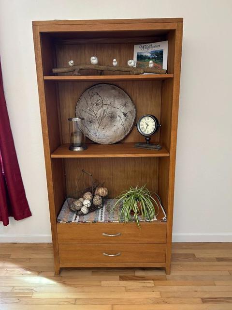 1080 8th Avenue, Redwood City CA: https://media.crmls.org/mediaz/6f96aa5a-dcbe-473e-a380-6f2e578aa5f5.jpg