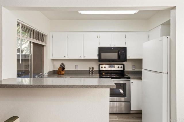 Detail Gallery Image 9 of 37 For 7980 Mission Center Ct #F,  San Diego,  CA 92108 - 1 Beds | 1 Baths