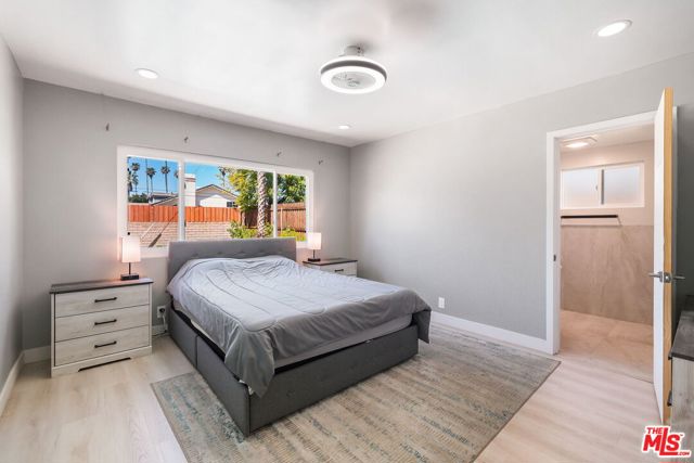 8901 Rubio Avenue, North Hills CA: https://media.crmls.org/mediaz/6f97ad67-c444-4129-a00a-3330bc44fecf.jpg