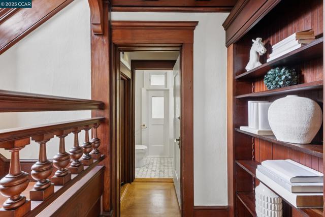 91 Tunnel Rd, Berkeley CA: https://media.crmls.org/mediaz/6f97d343-4b63-4ee8-8c33-794bfacfa3cf.jpg