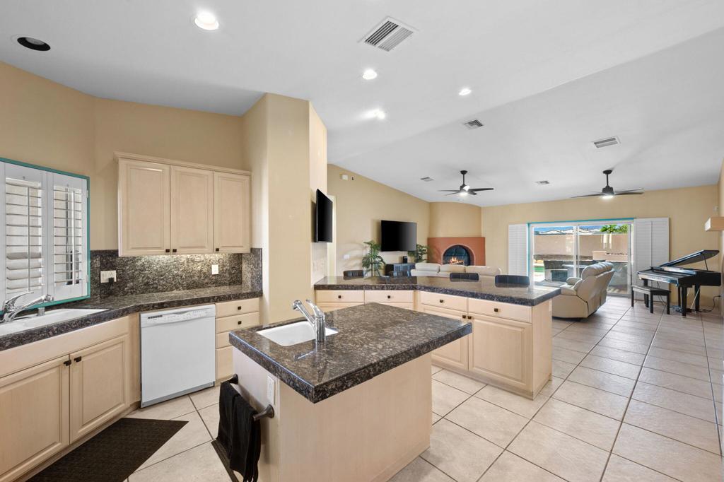 MLS #219139289DA image #18