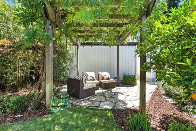 148 Promethean Way, Mountain View CA: https://media.crmls.org/mediaz/6f98242f-5213-4f67-b2b5-636d725a5119.jpg