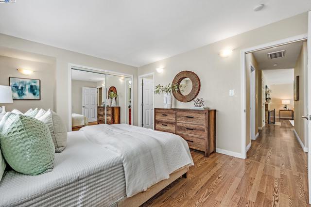 36560 Lakewood Dr, Newark CA: https://media.crmls.org/mediaz/6f984ec4-5089-477d-b699-1cfe76379e9d.jpg
