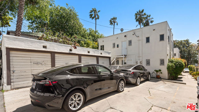 7927 Norton Avenue, West Hollywood, California 90046, ,Multi-Family,For Sale,Norton,24395355