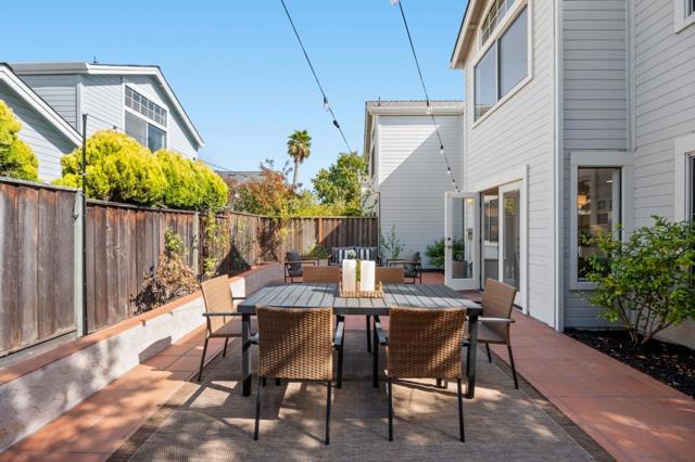 445 Mcdonnel Road, Alameda CA: https://media.crmls.org/mediaz/6f992b0e-7c37-4d33-bce6-eaa611b4c3c8.jpg